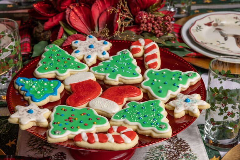 Synkwise Holiday Cookies: A Festive Recipe for Group Baking Fun!